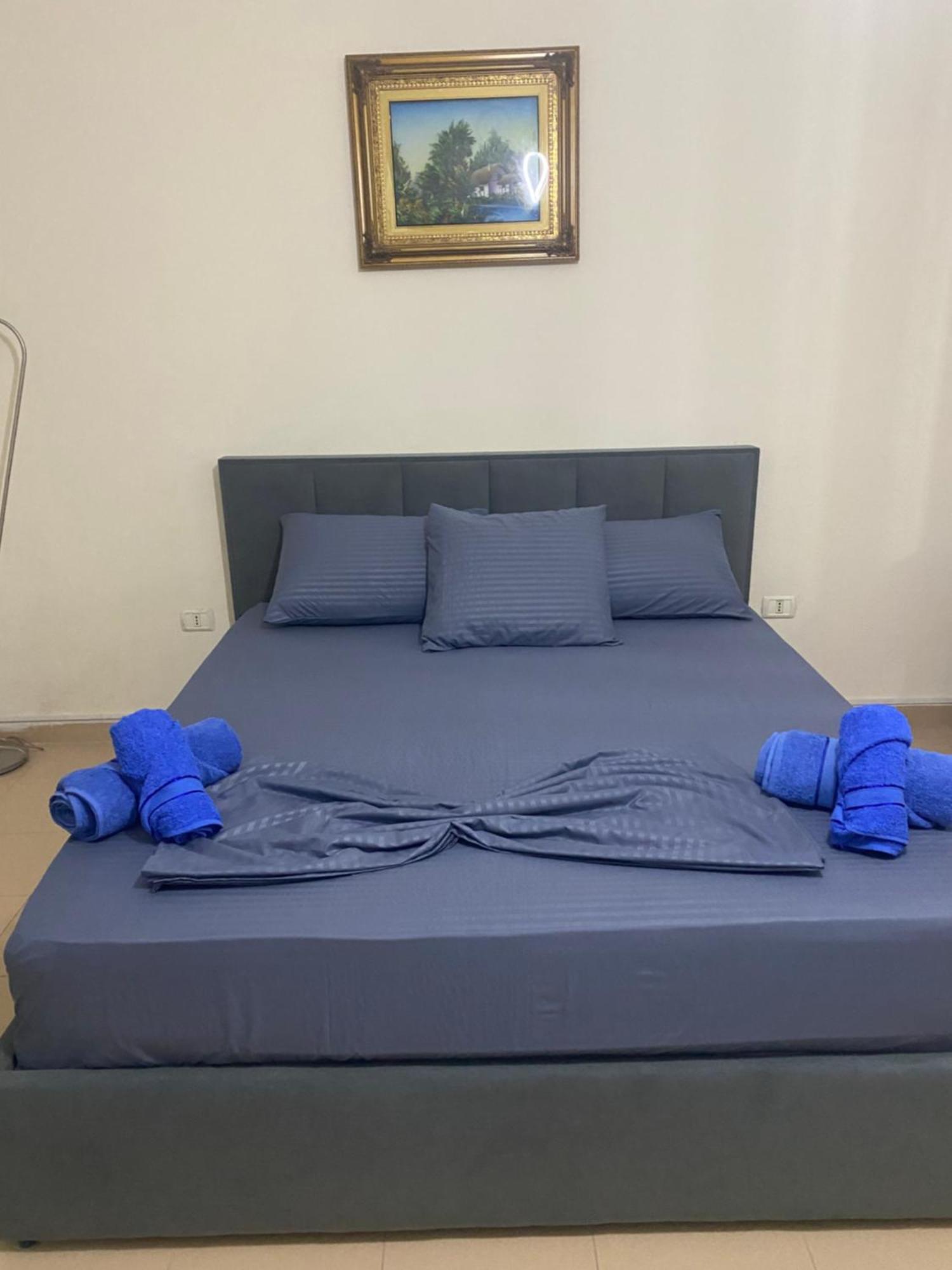Chlo 4 * Tirana